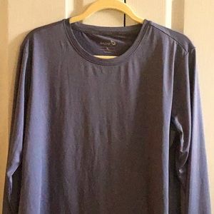 Bayleaf women’s active top. Long sleeve NWOT size XL. Dry fit material loose fit